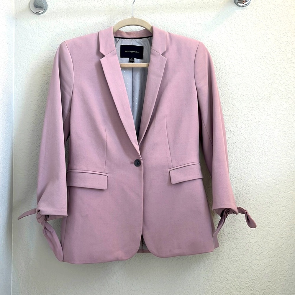 Banana Republic Lavender Blazer // sz4
